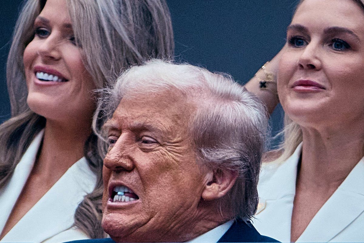 Donald Trump et la mystérieuse pastille bleue : analyses et spéculations autour de sa santé