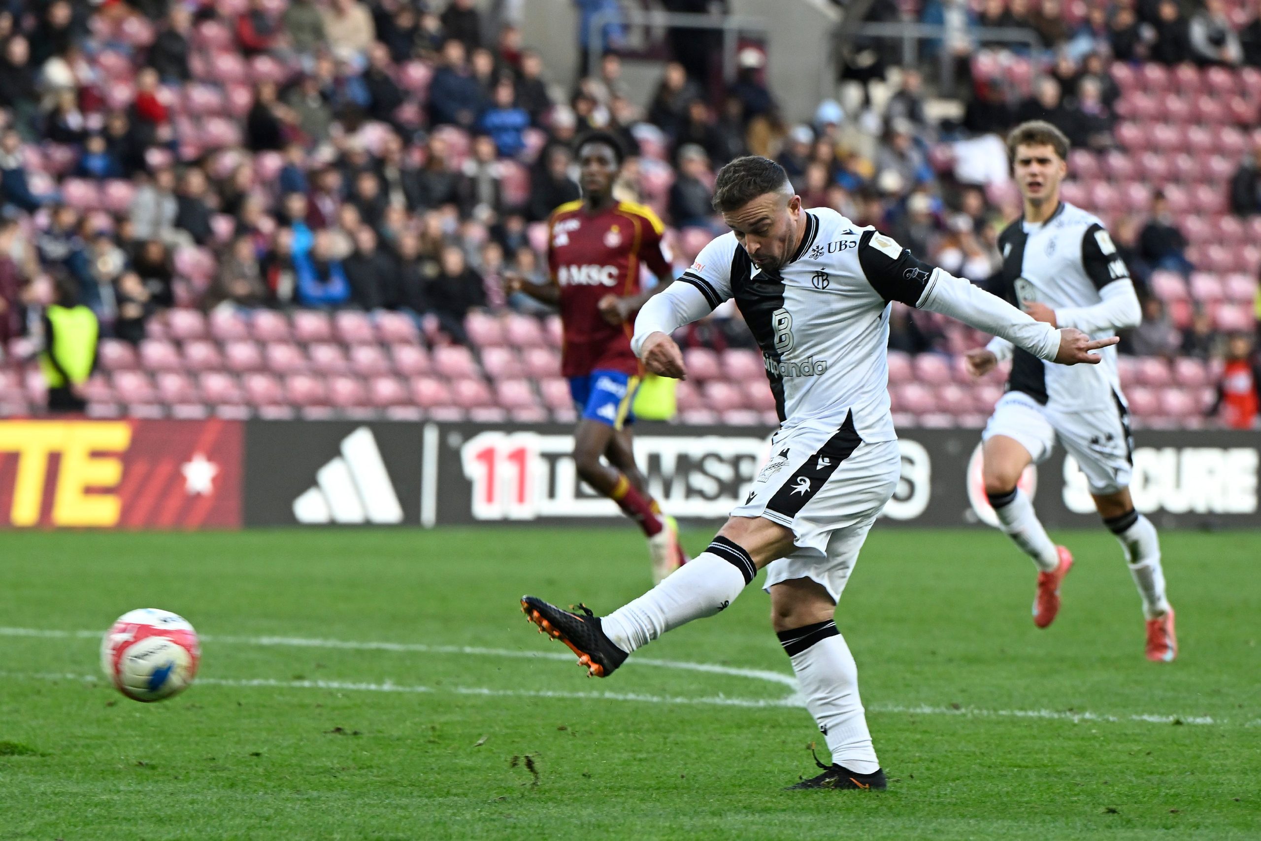 Super League : Servette s’incline 0-3 face au FC Bâle au Stade de Genève