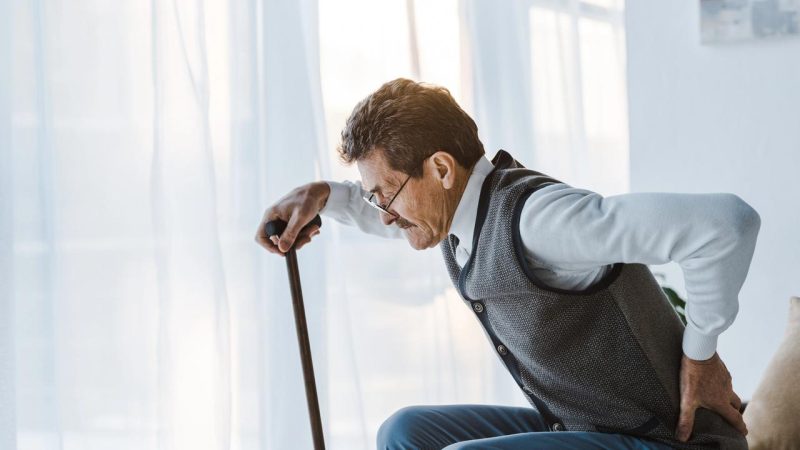 Rhumatisme: des aides techniques simples qui améliorent l’autonomie des patients en Suisse