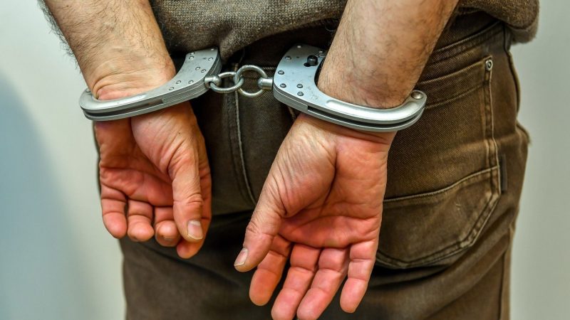 Trump envisage des frappes terrestres contre les cartels vénézuéliens, tout en restant prudent sur les informations secrètes