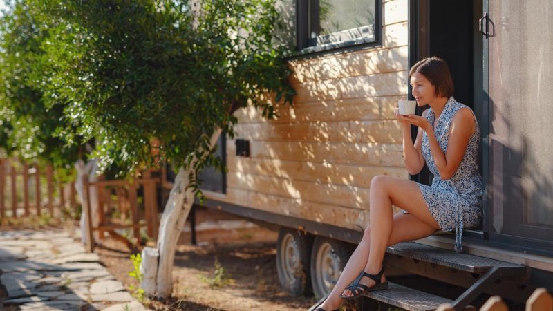 Habitat léger en Suisse : densification, camping résidentiel et résidence principale au cœur du débat