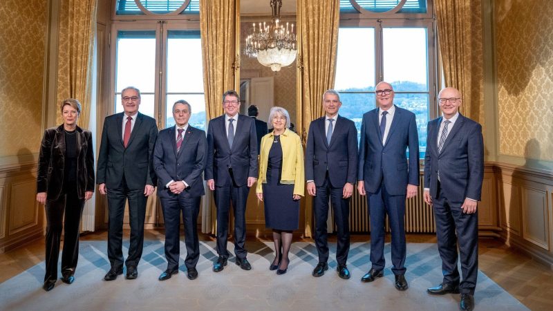 Conseil fédéral suisse: refus d’élargir à neuf membres et rejet du partage du poste