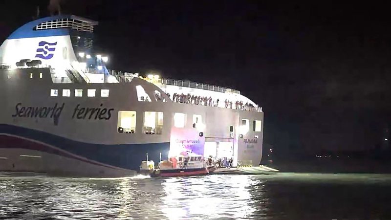 Échouage d’un ferry sud‑coréen sur une île inhabitée : 267 personnes à bord et évacuation en cours