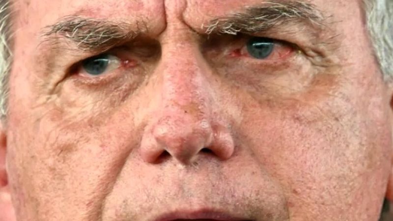 Jair Bolsonaro demande le placement à domicile pour raisons de santé après condamnation pour tentative de coup d’État